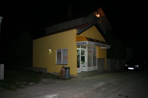 Slika pu_vs/Objekti/trgovina_Radića blok.JPG
